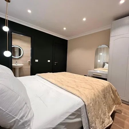 Aulisa Luxury * Τίρανα