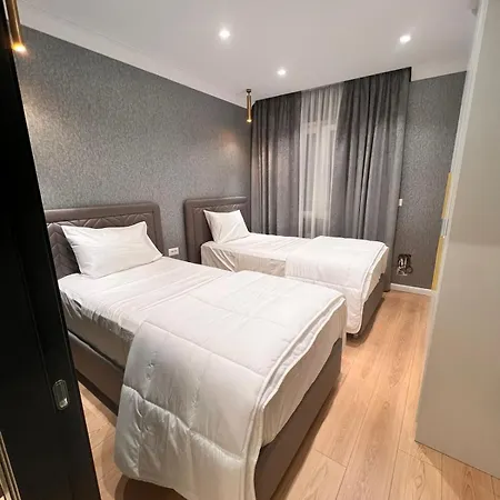 Aulisa Luxury *